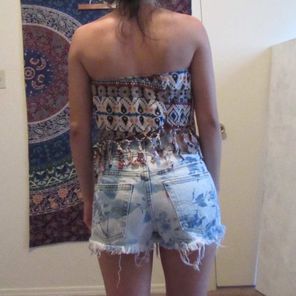 A3 Design Aztec Crop Top - Picture 2 of 4